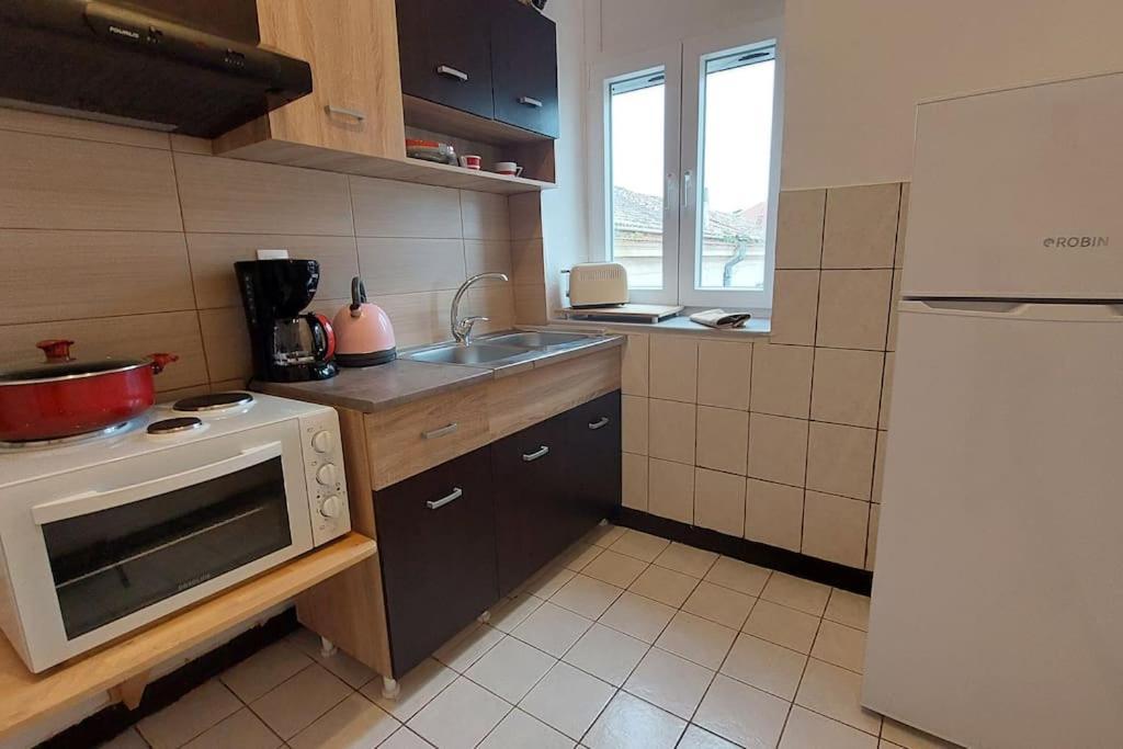 Old Port View Apartment, Διαμέρισμα Στο Κέντρο 2 Υπνοδωματίων Corfu  Bagian luar foto